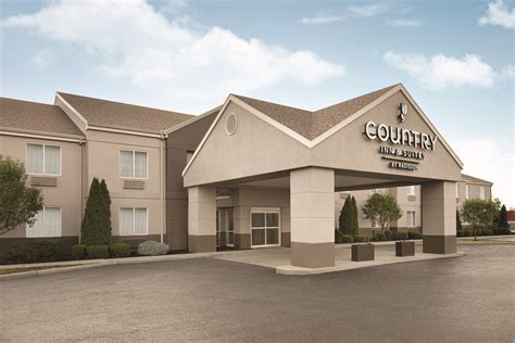 Hotels & Motels near Green, OH .